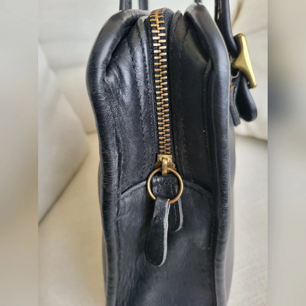 Coach Black Leather Shoulder Bag with Gold Hardware - Picture 5 of 9